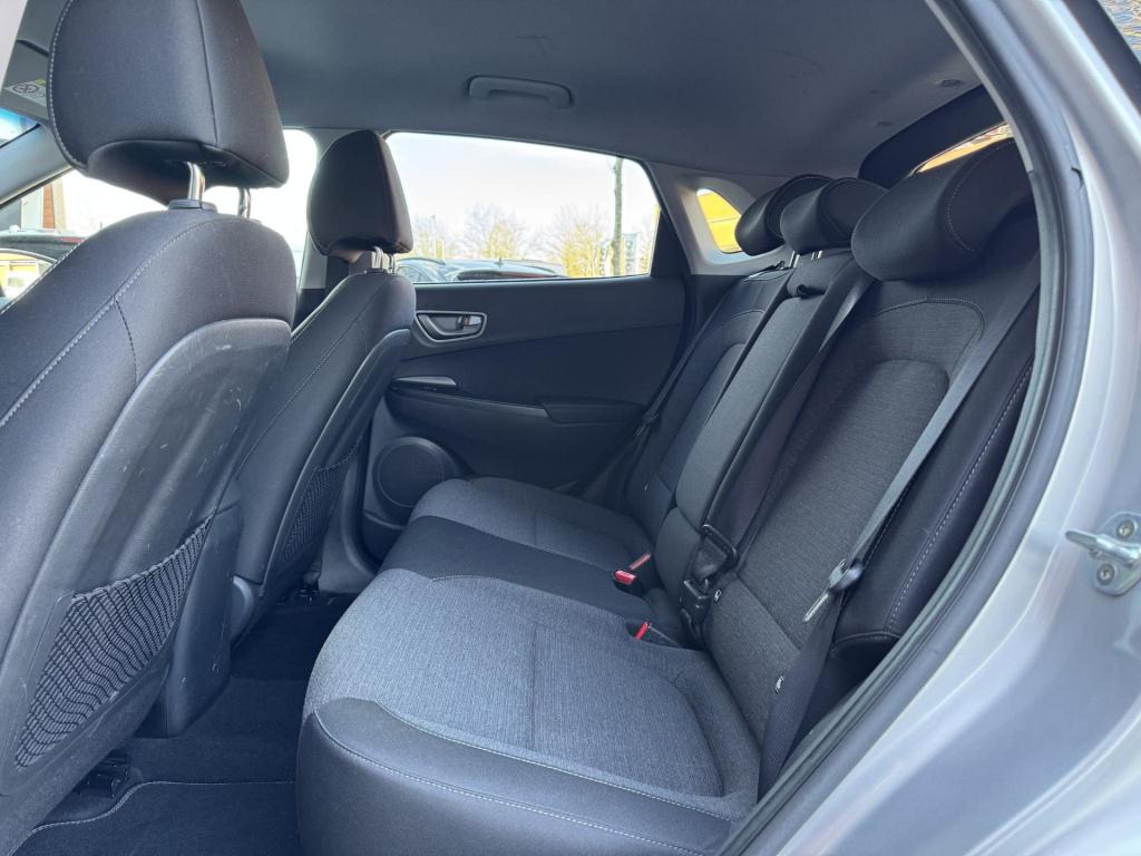 Hyundai Kona ev fashion 64 kwh 3-fase lader, soh 96%!