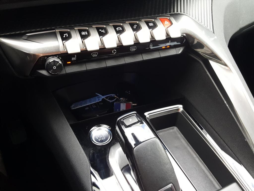 Peugeot 3008 allure 1.2-130pk automaat (eat8) apple carplay & android auto 