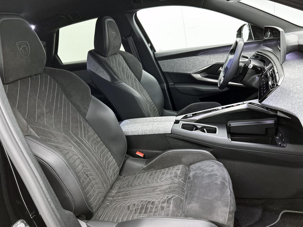 Peugeot 3008 hybrid 145 pk automaat gt | elektrische achterklep | alcantara
