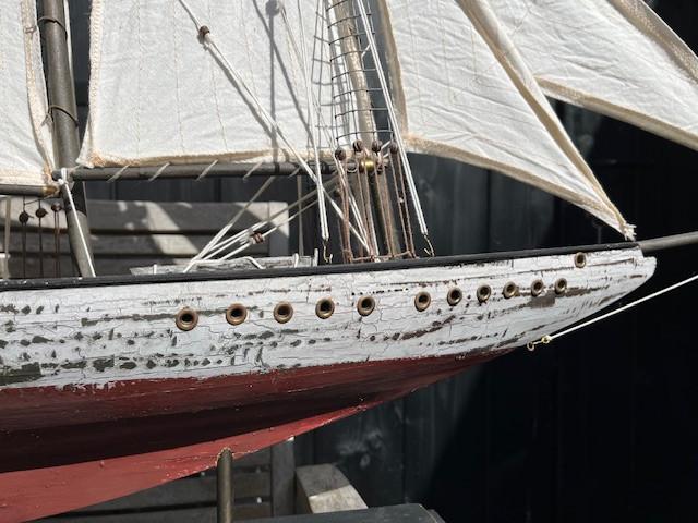 Groot model zeiljacht