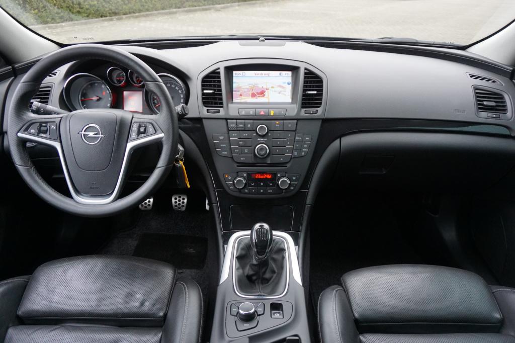 Opel Insignia 1.6 t sport climate / navi / cruise / leder / parkeers. / sto