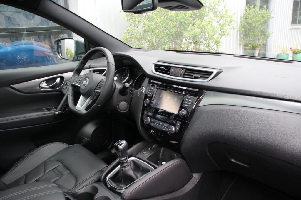 Nissan Qashqai 1.6 tekna + - pano - leder - bose - trekhaak - dab - led - s