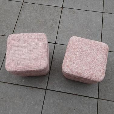 Poefjes € 15 per stuk