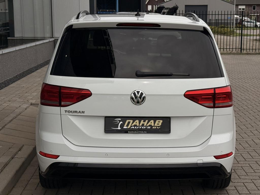 Volkswagen Touran 1.5 tsi highline business r 7p | acc | achteruitrijcamera