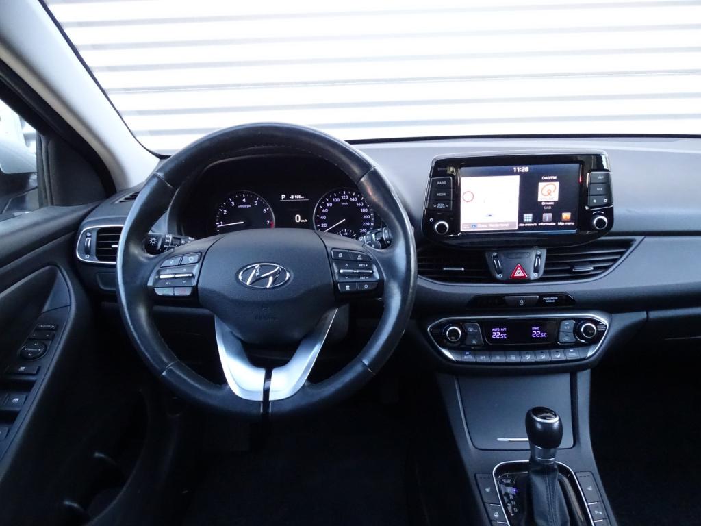 Hyundai I 30 wagon 1.4 t-gdi premium automaat | pano | trekhaak | led | sto