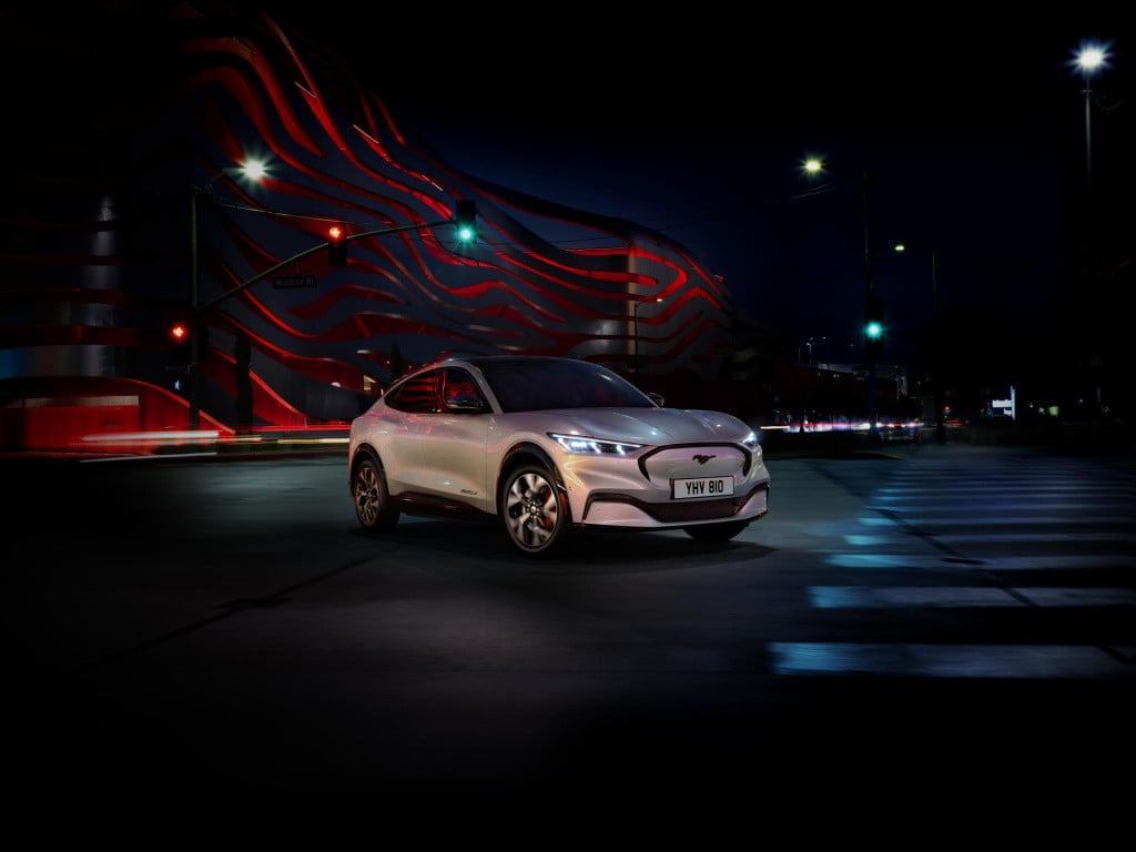 Ford Mustang Mach-e standard rwd 75 kwh ford mustang mach-e 75kwh standard 