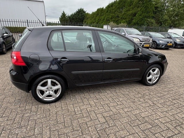 Volkswagen Golf 1.6 fsi trendline