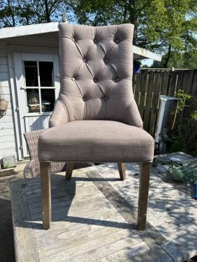 Gratis af te halen: 4 eetkamerstoelen