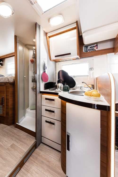 Elnagh Baron 573 - Lengtebedden - 7,45 m.