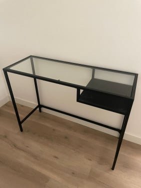 Bureau/laptoptafel van Ikea