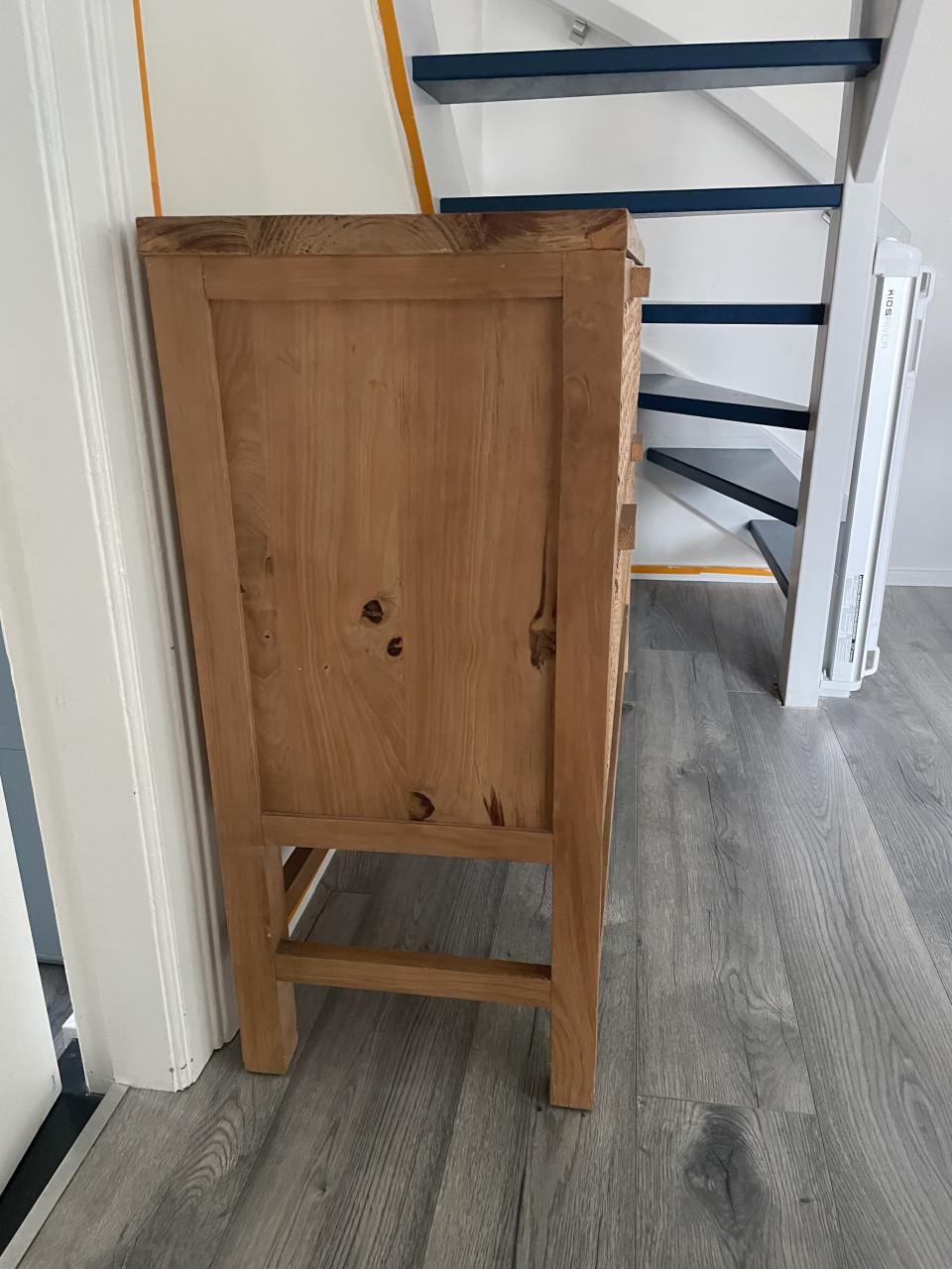 Massief houten kast dressoir met lades