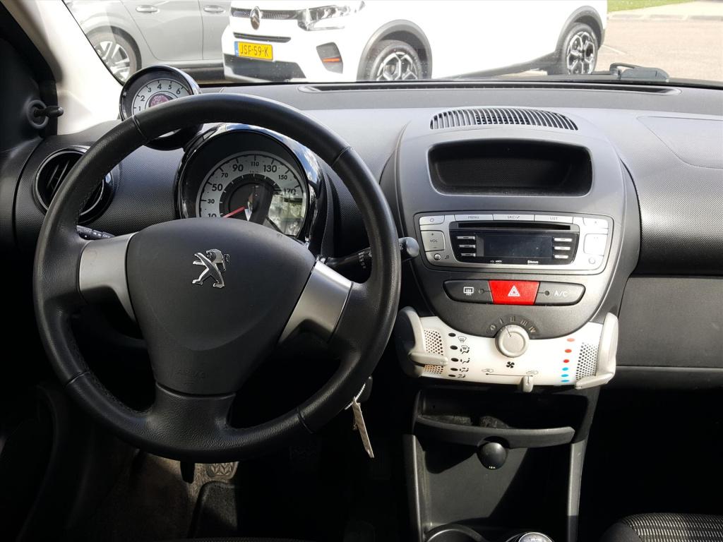 Peugeot 107 1.0 68pk 5d envy airco | elektrische ramen | centrale vergrende