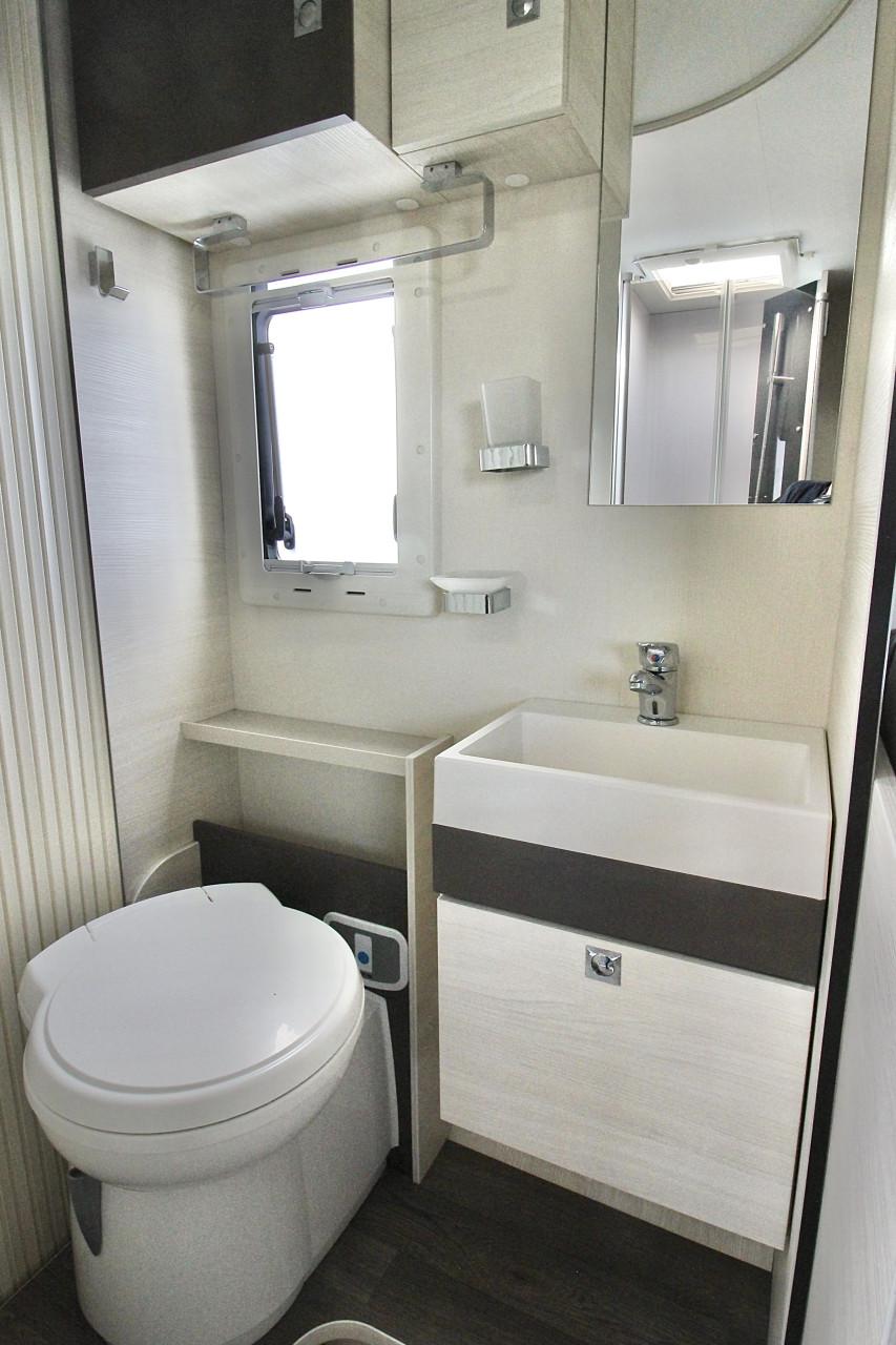 Chausson Welcome 727GA(Lengtebedden, Nieuwstaat, Eerste eigenaar!!!)