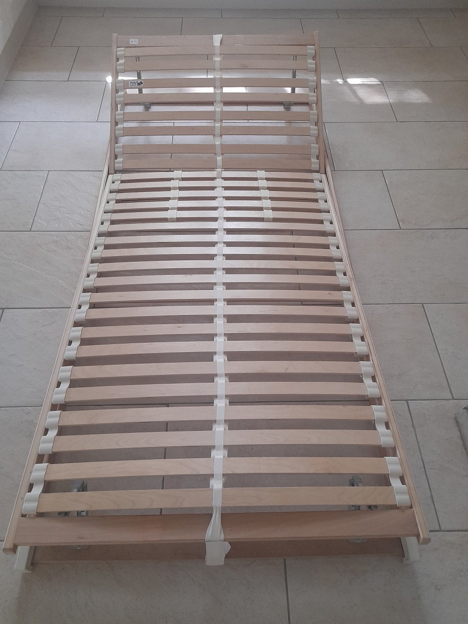 Verstelbare Lattenbodem 90 x 200 (in goede nette staat )