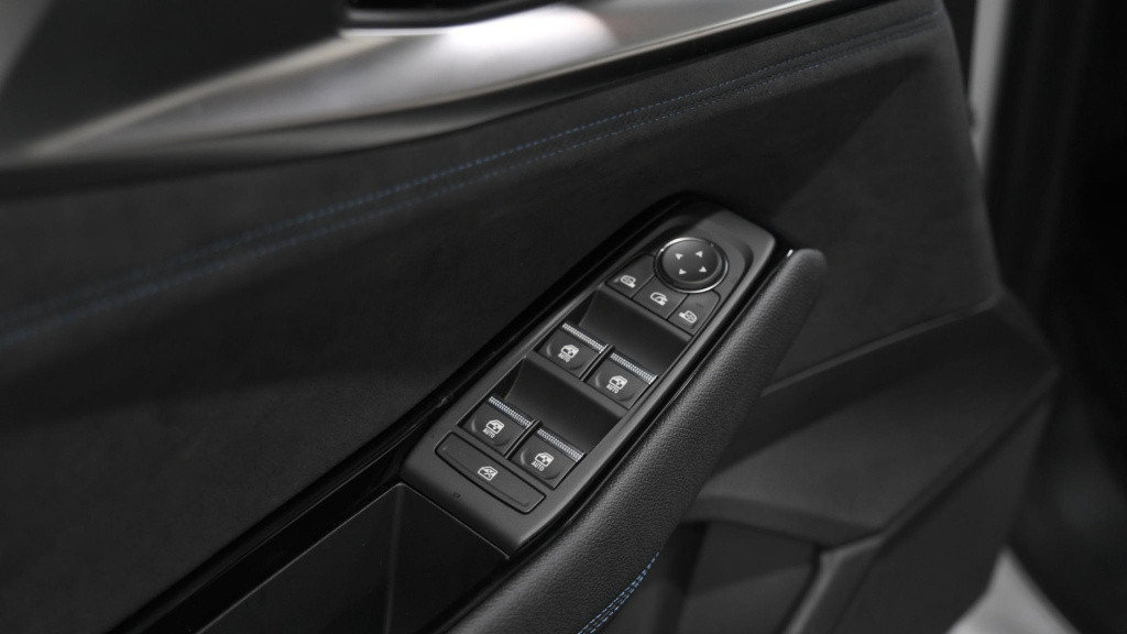 Renault Austral e-tech hybrid 200 techno esprit alpine | panoramadak | came