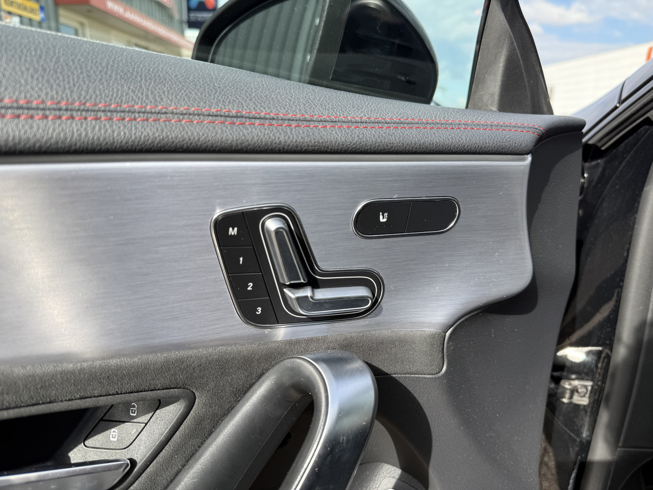 MercedesBenz CLA Shooting Brake  AMG |Pano | Sfeer | Memory