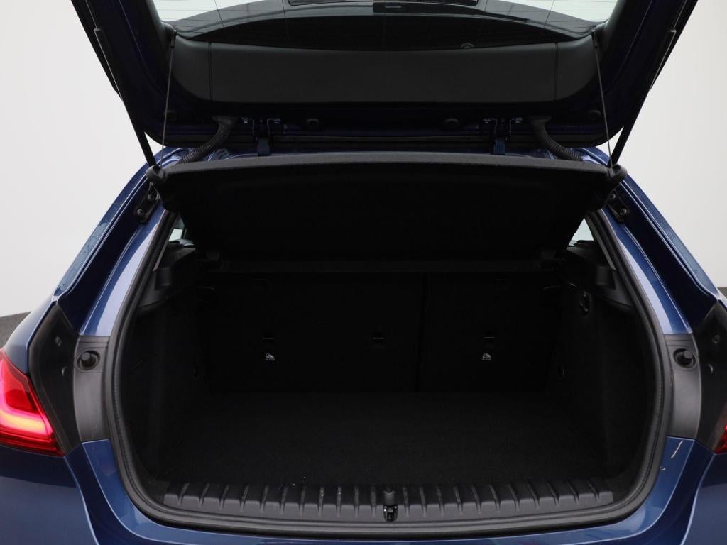 BMW 1 Serie 116i business edition | digitaal dashboard | keyless | stoelver