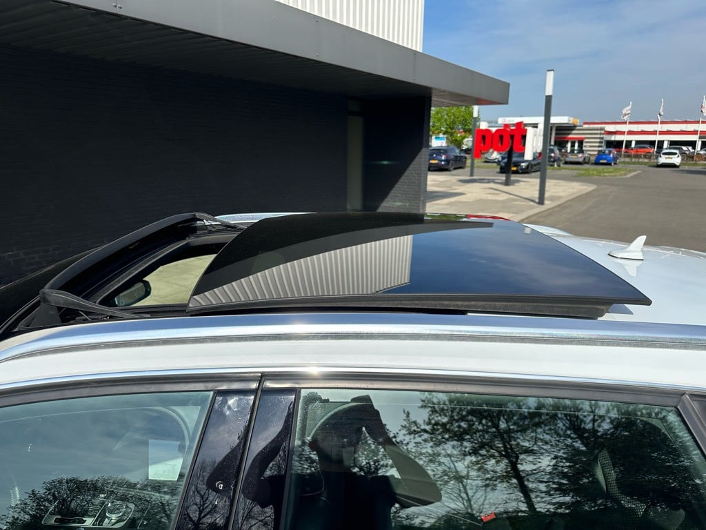 Audi A3 sportback 1.4 e-tron ambition plus // s-line // pano