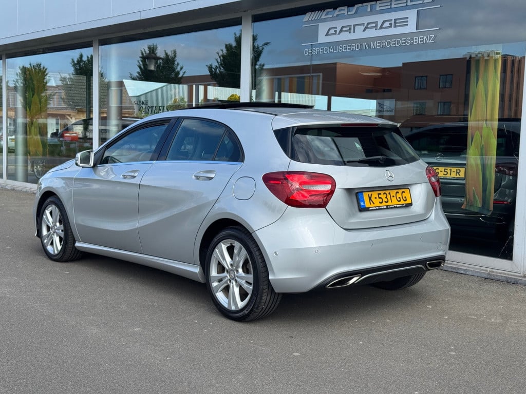 Mercedes-Benz A-Klasse 180 urban , apple-carplay / panorama dak