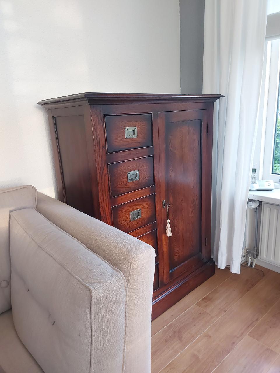 Meubels (koloniale stijl)