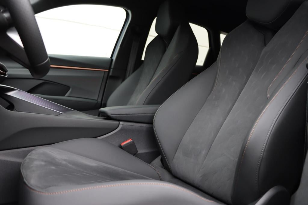 Cupra Terramar 1.5 tsi e-hybrid business 204pk dsg6
