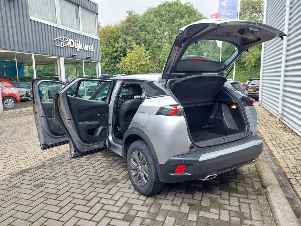 Peugeot 2008 suv 1.2 130 eat8 automaat active pack nav/cam