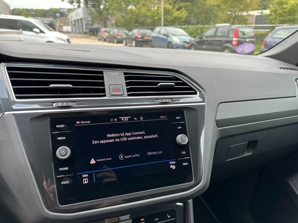 Volkswagen Tiguan 1.5 tsi r-line business+ trekhaak camera 20'' black style