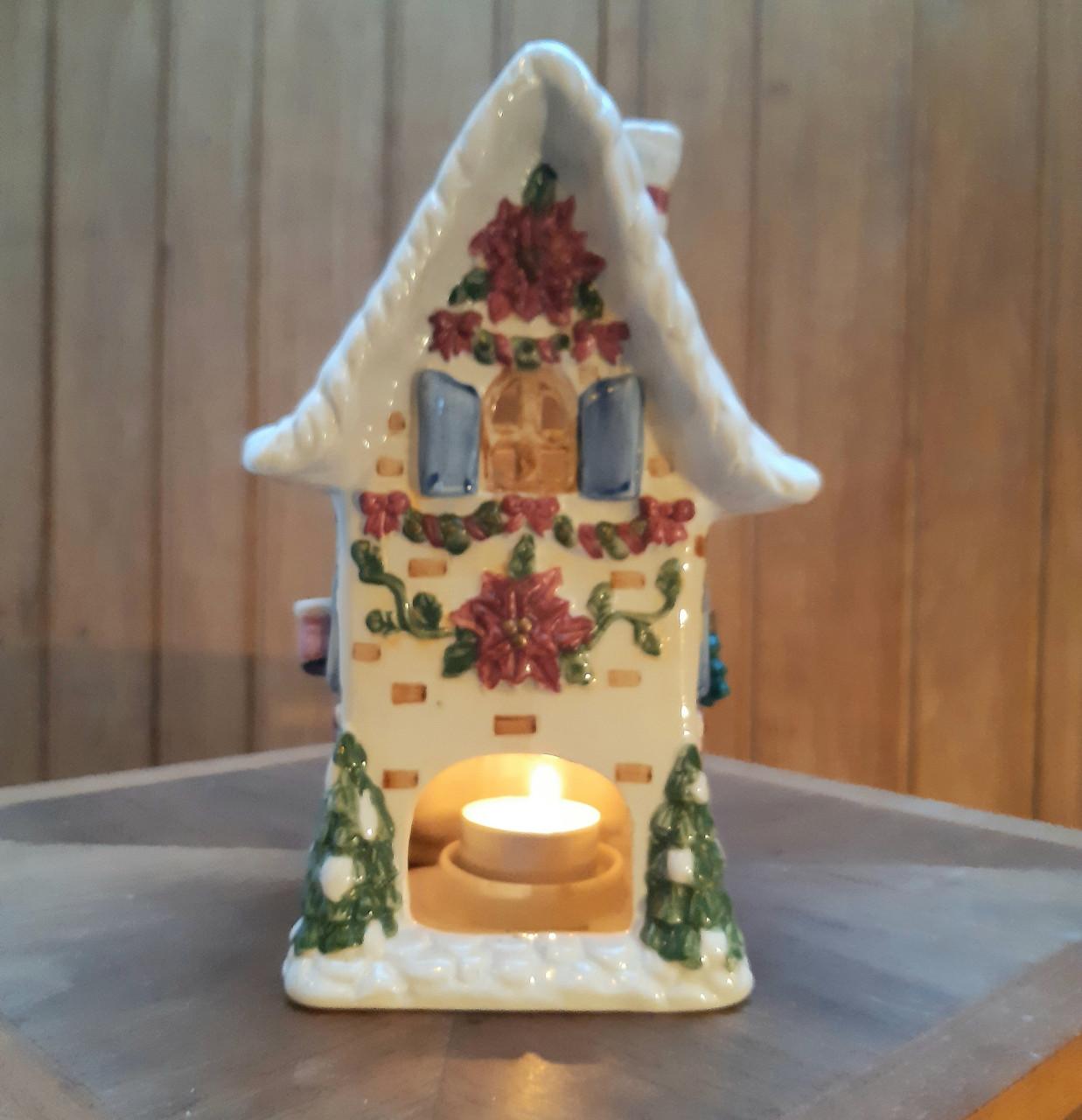 Sfeervolle miniatuur  kersthuisjes met waxinelichthouder