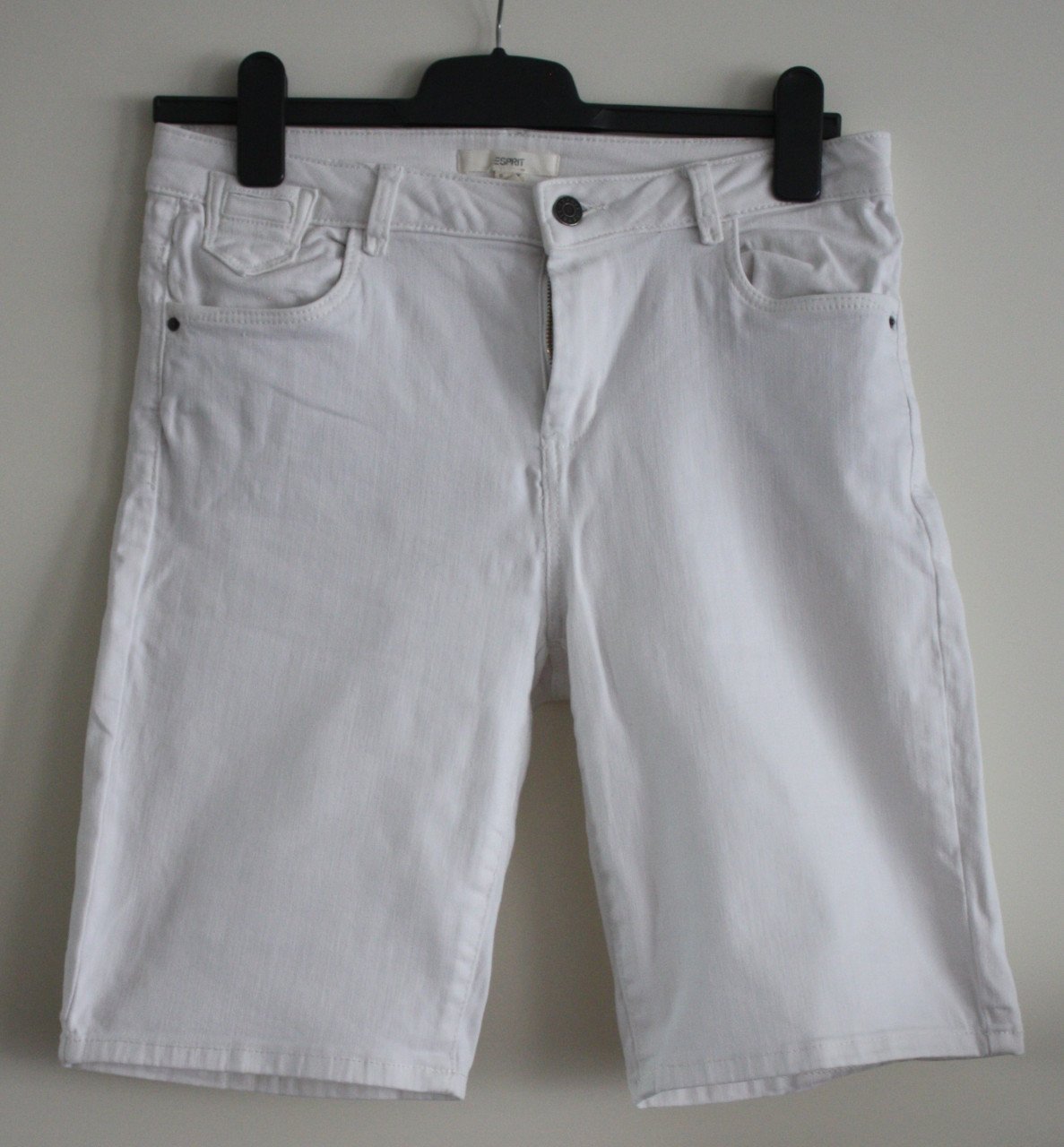 Witte korte broek maat 40