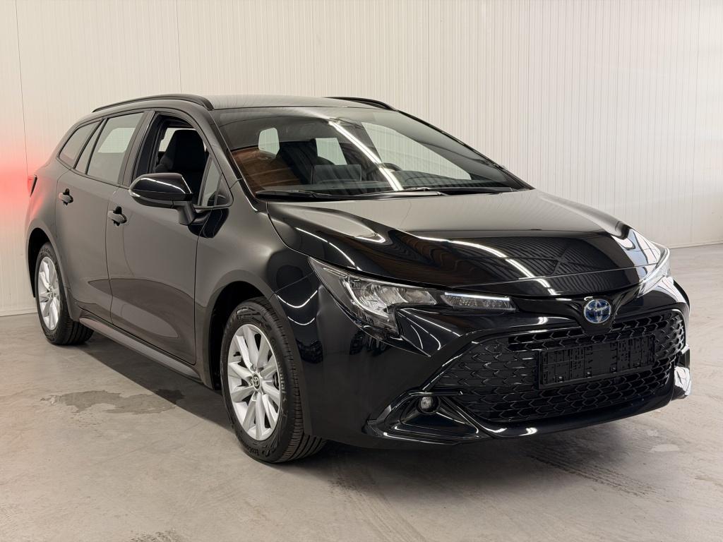 Toyota Corolla Touring Sports 140 hybrid active aktie model !!!
