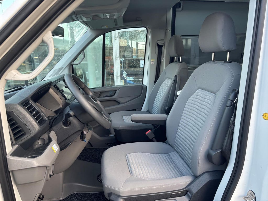 Volkswagen Transporter crafter 2.0tdi 177pk automaat grand california 600 |