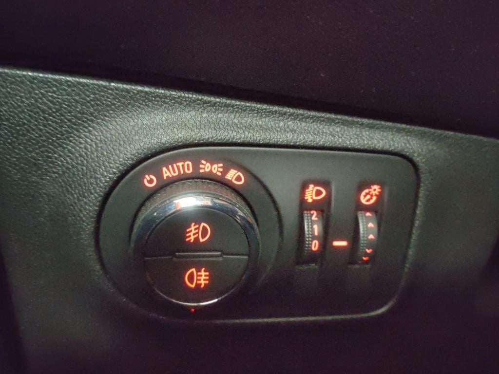 Opel Corsa 1.4 online edition | automaat