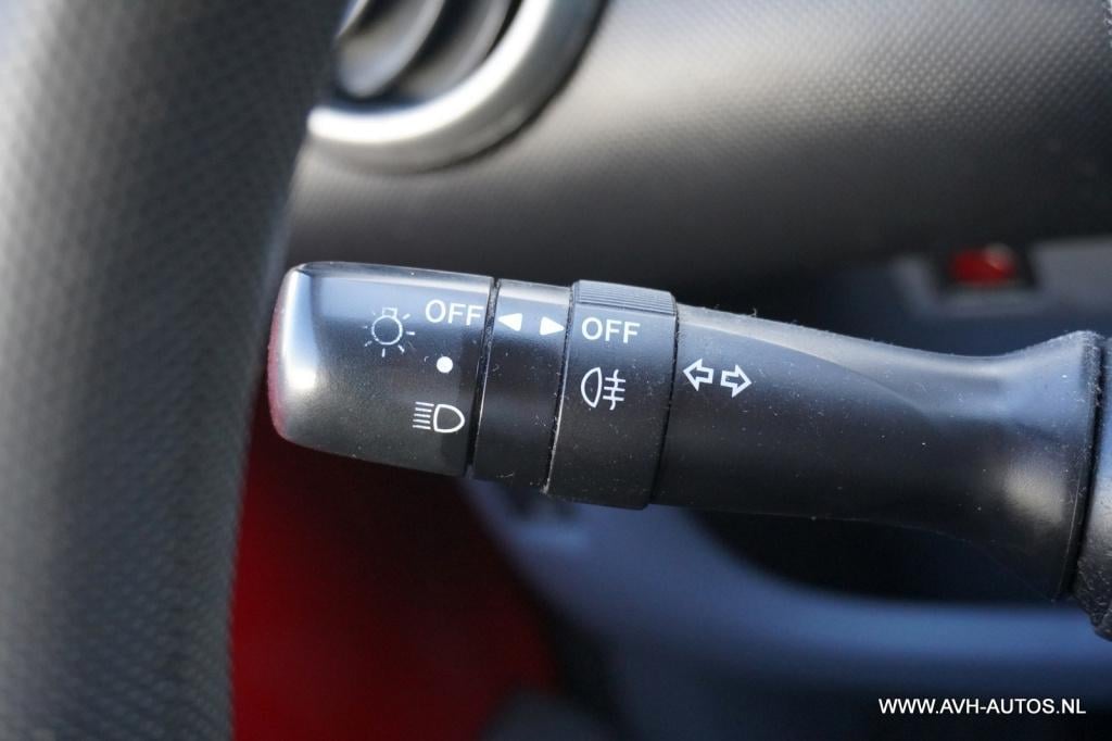 Peugeot 107 1.0-12v xs