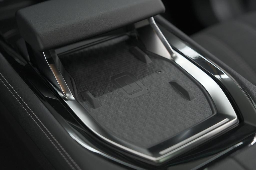 Renault Austral 1.2 e-tech full hybrid 200 techno | 360 camera | panoramada