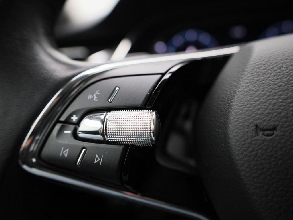 Skoda Octavia combi 1.5 e-tsi business edition plus | automaat | navigatie 