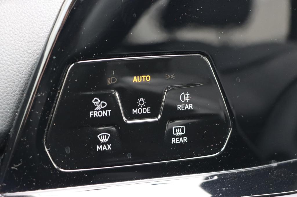 Volkswagen Golf 1.4 ehybrid style 204pk dsg6 | soh 89,8% |