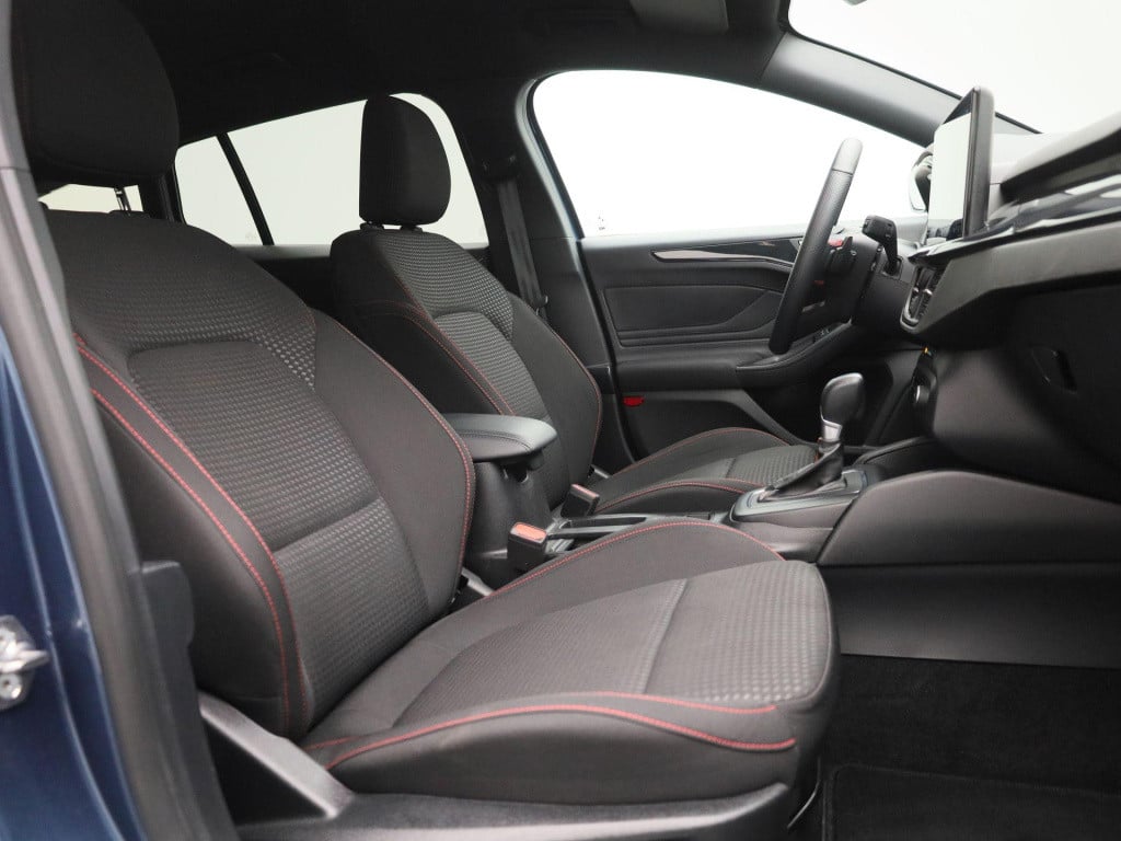 Ford Focus wagon 1.0 ecoboost hybrid st-line aut. | winterpack | climate co