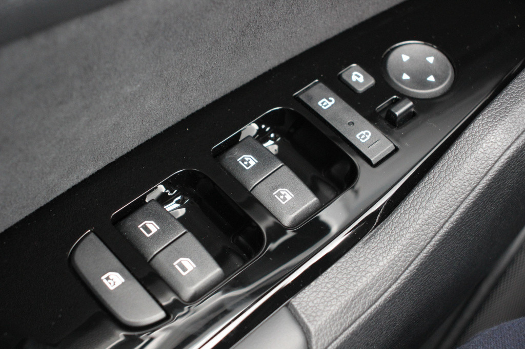 Kia Sportage 1.6 t-gdi hybrid gt-plusline awd | 265pk | phev (plug-in) | 12