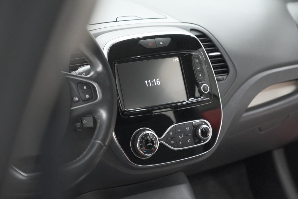 Renault Captur tce 150 edc intens | trekhaak | camera | dodehoekdetectie | 
