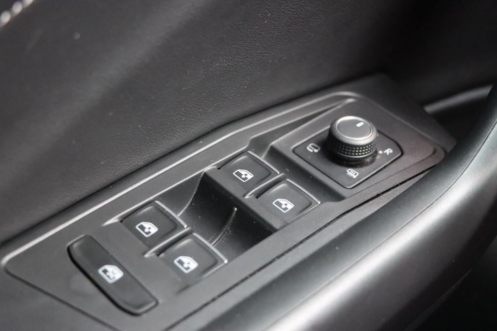 Volkswagen T-roc 1.5 tsi style 150pk dsg7