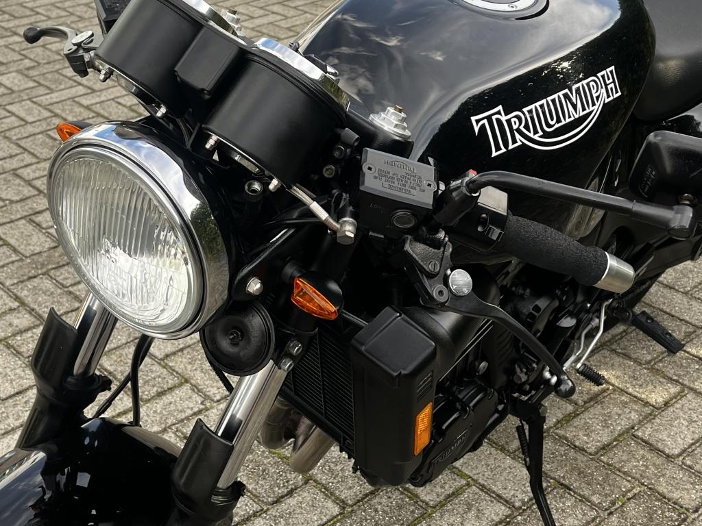 Triumph Speed Triple t300