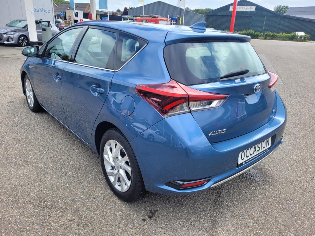 Toyota Auris 1.8 hybrid executive automaat