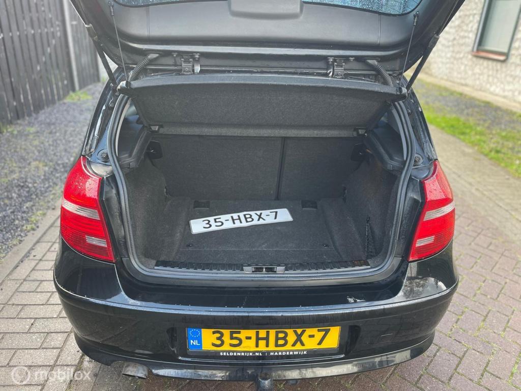 BMW 1 Serie 116i business line grote beurt gedaan !
