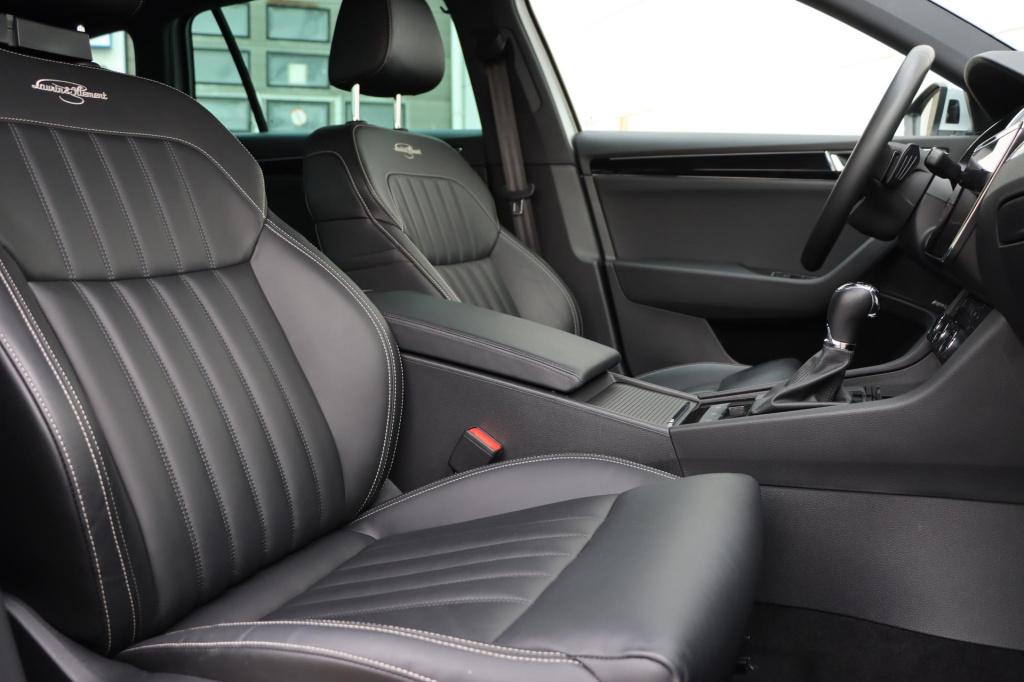 Skoda Superb combi 1.4 tsi laurin & klement 218pk dsg6 | lederen bekleding 