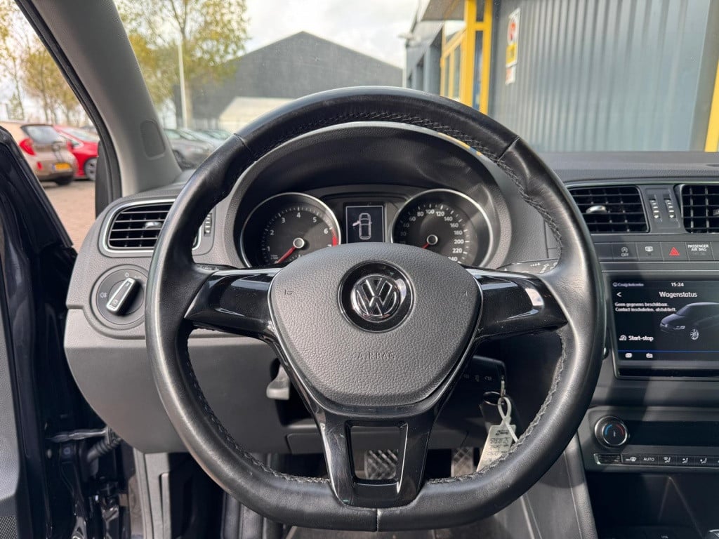 Volkswagen Polo 1.2 tsi automaat - lm velgen - pdc