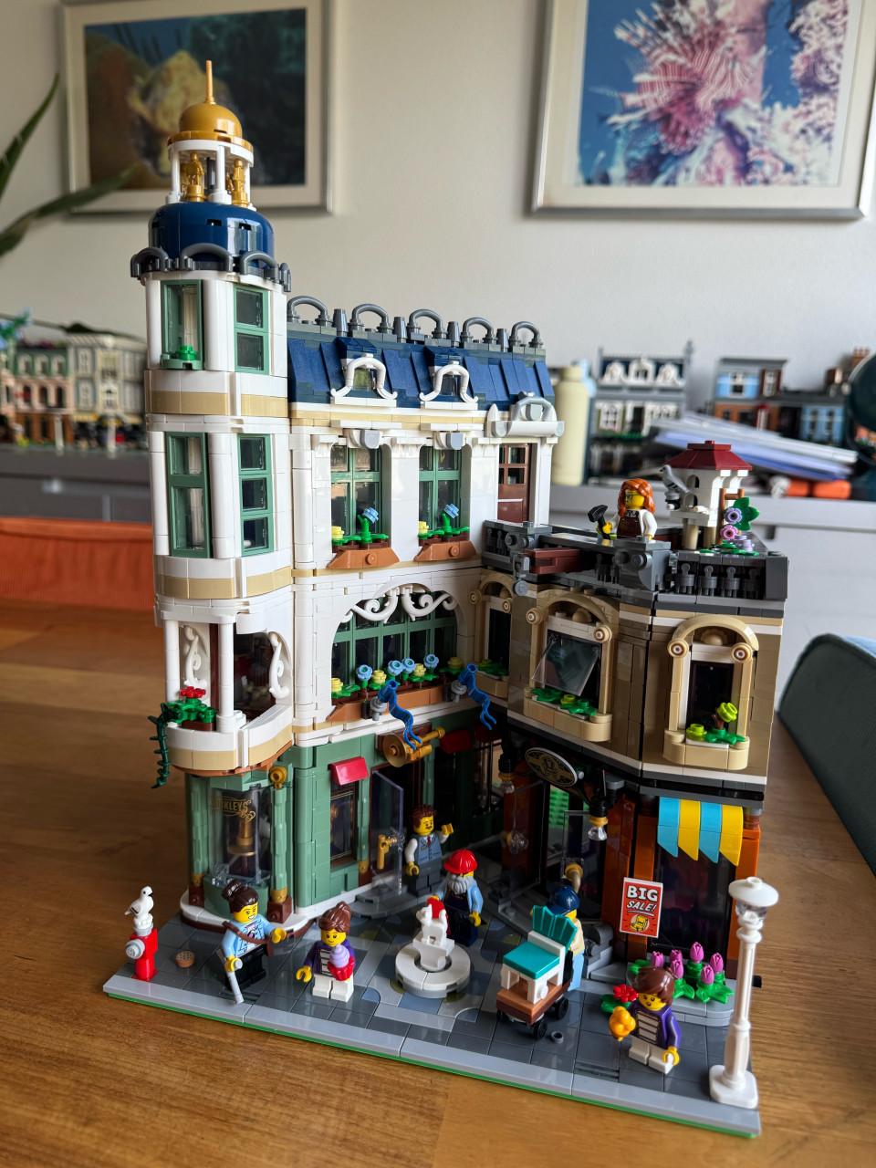 Lego shopping street