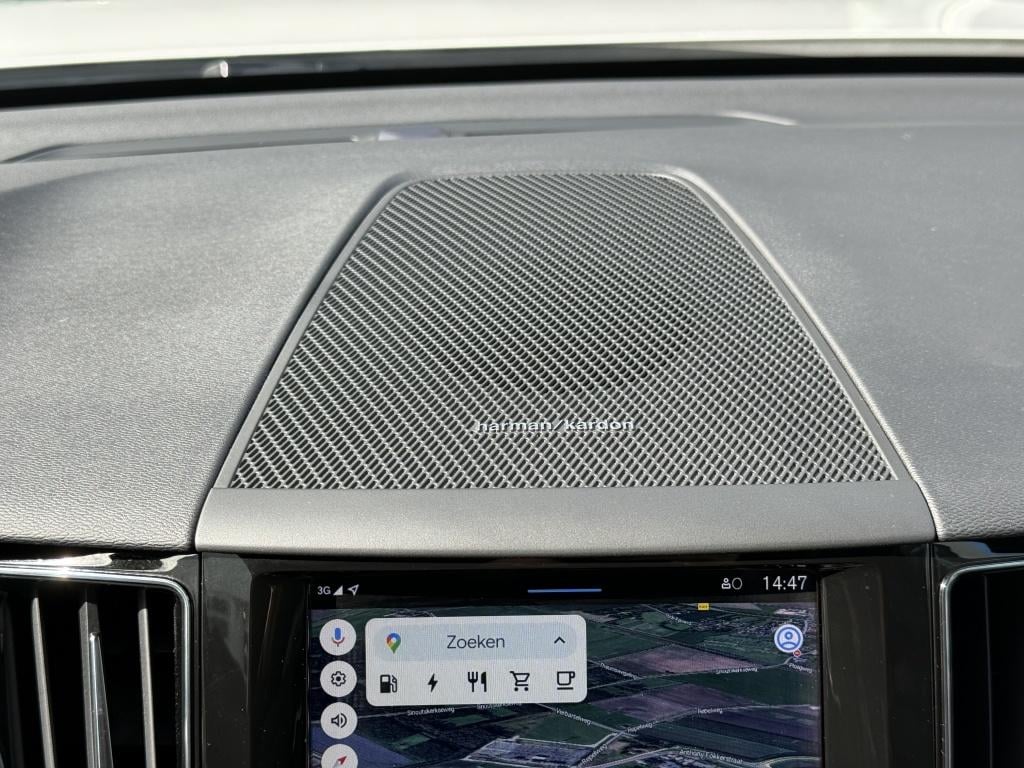 Volvo XC60 t8 455pk recharge r-design| panodak| adap.cruise| 360camera| hea