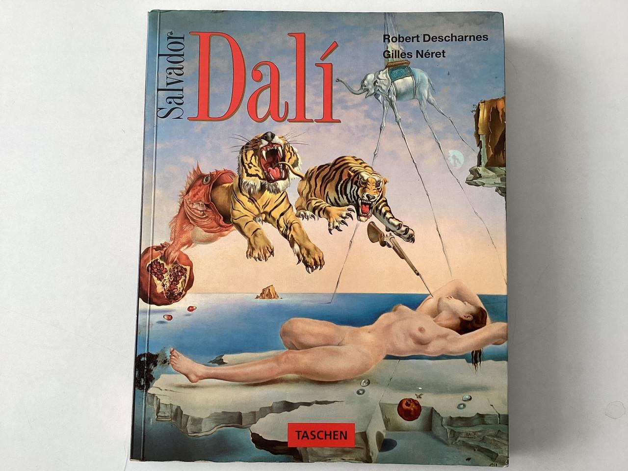 Salvador Dali.    TASCHEN.    slappe kaft.