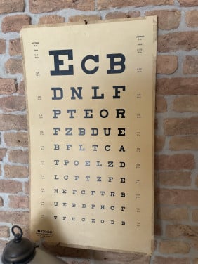 Vintage visuskaart opticien
