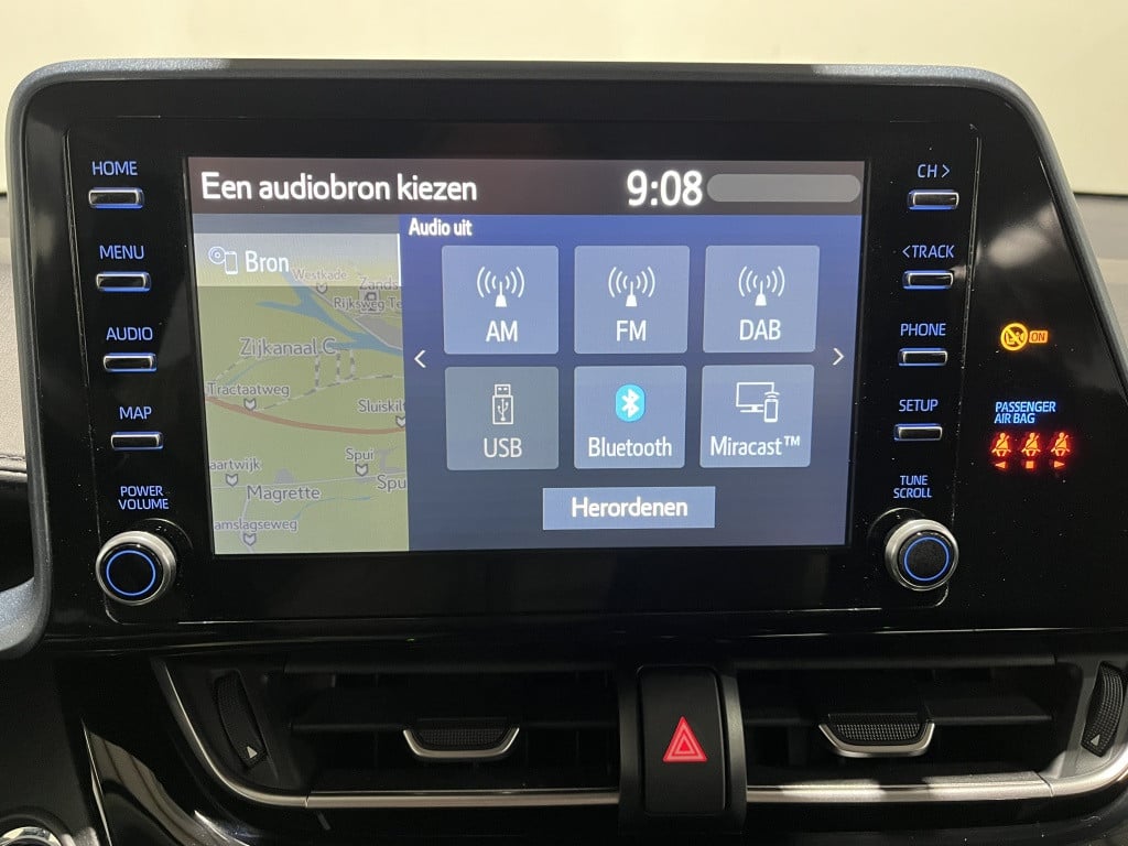 Toyota C-hr 1.8 hybrid dynamic | navi | pdc | camera |